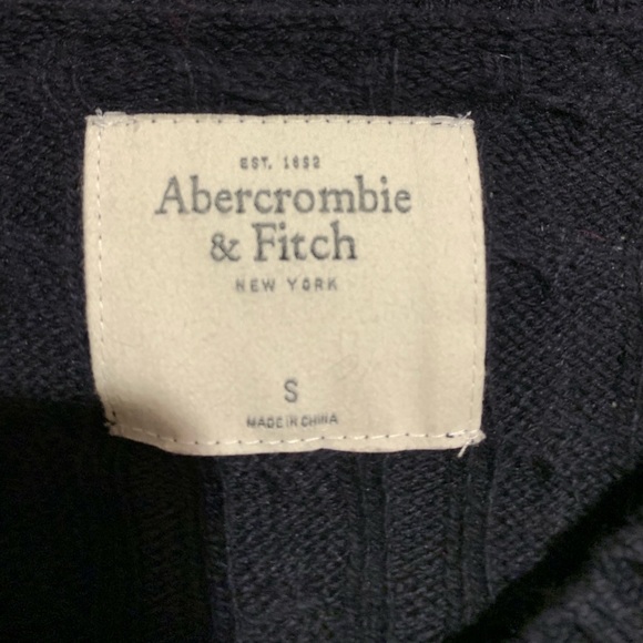 Sweater - Picture 2 of 2